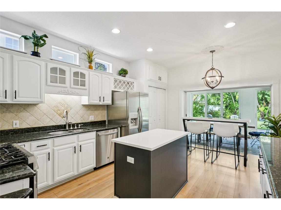 3303 W Lawn Avenue Tampa FL 33611 TB8444180 image19