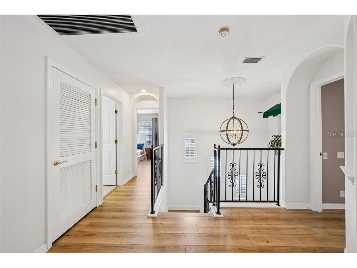 3303 W Lawn Avenue Tampa FL 33611 TB8444180 image51