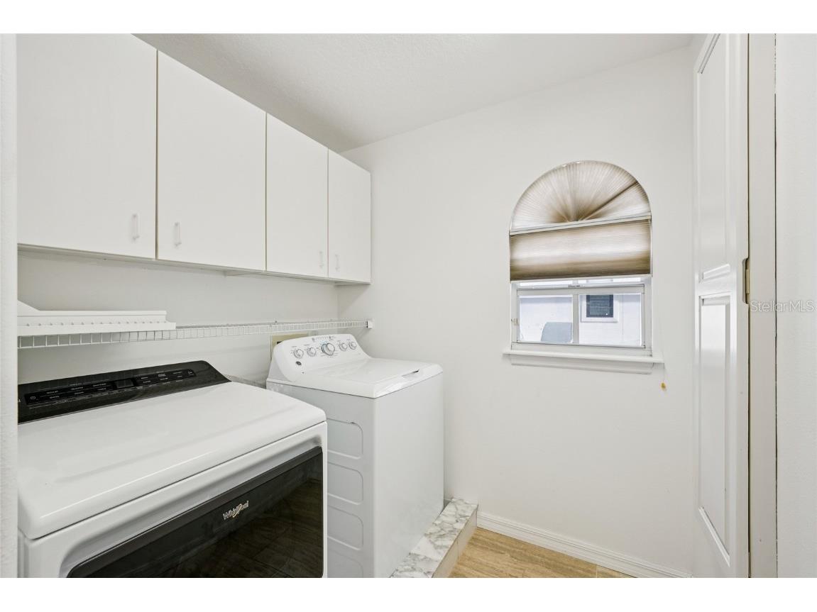 3303 W Lawn Avenue Tampa FL 33611 TB8444180 image56