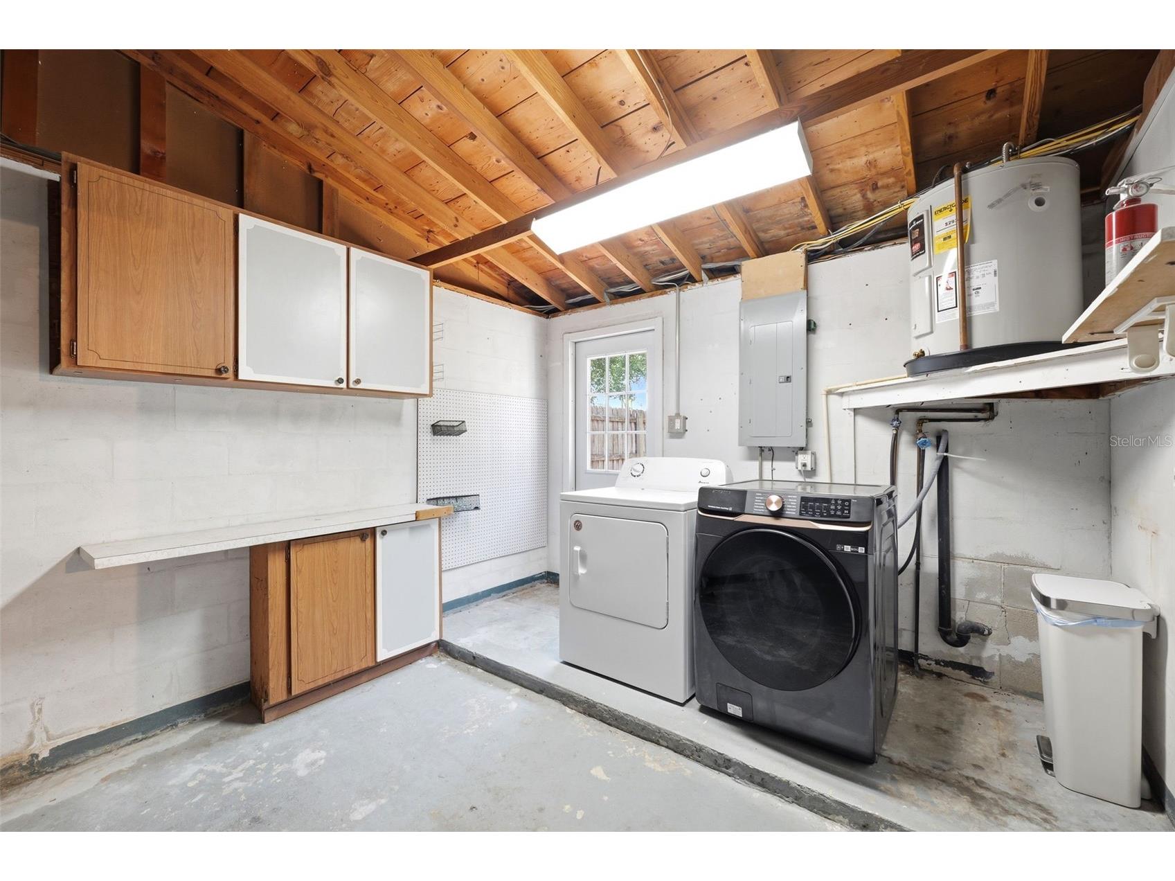 3303 Williamsburg Loop Holiday FL 34691 TB8498940 image30