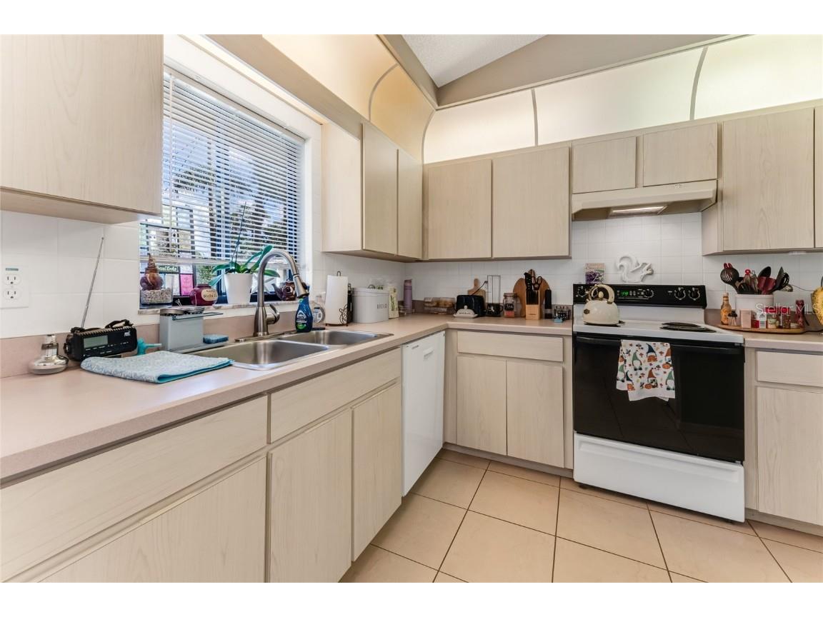 3303 Yule Tree Drive Edgewater FL 32141 NS1086307 image9