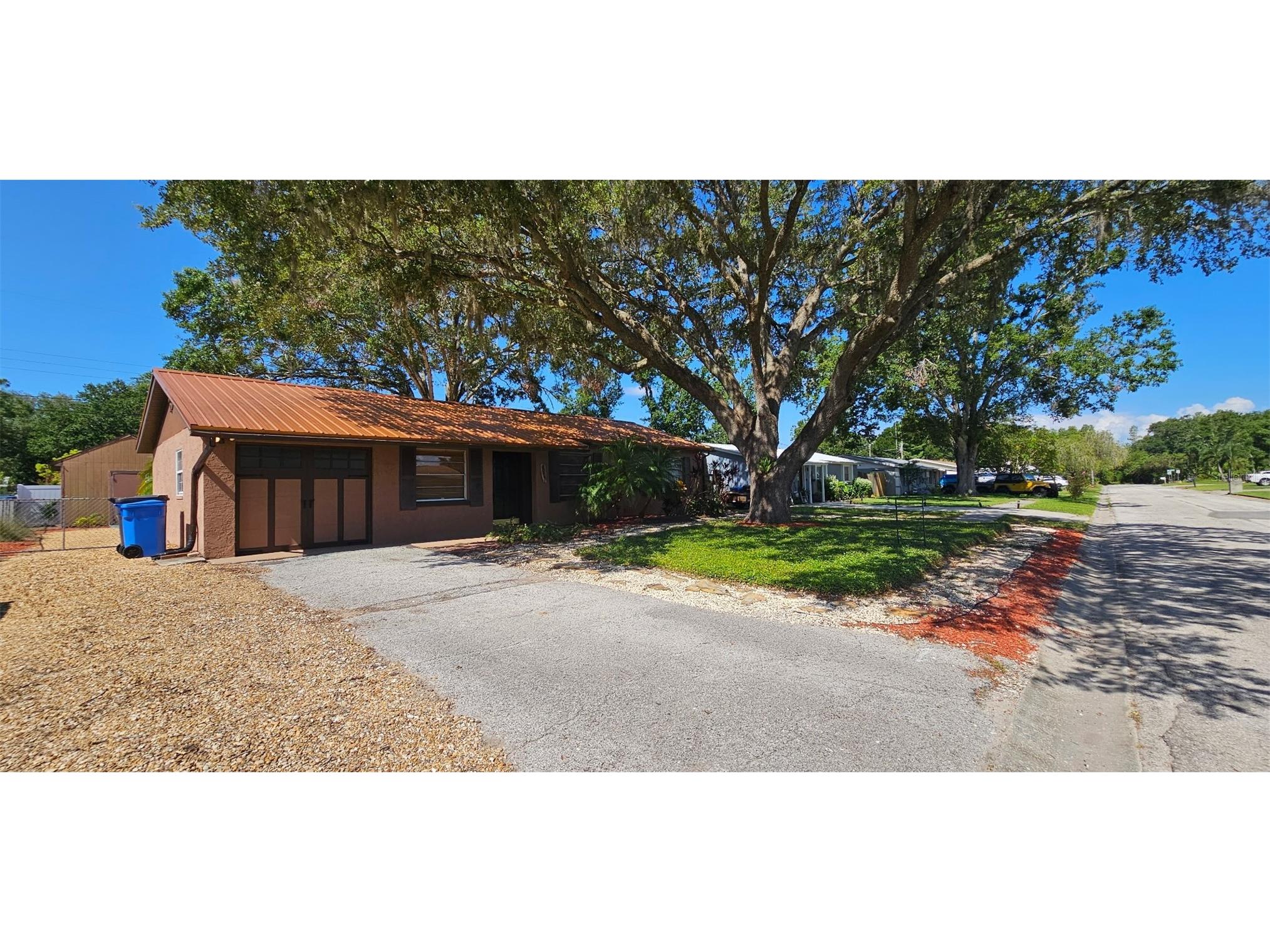 3304 Alamar Street Lutz FL 33558 TB8398164 image1