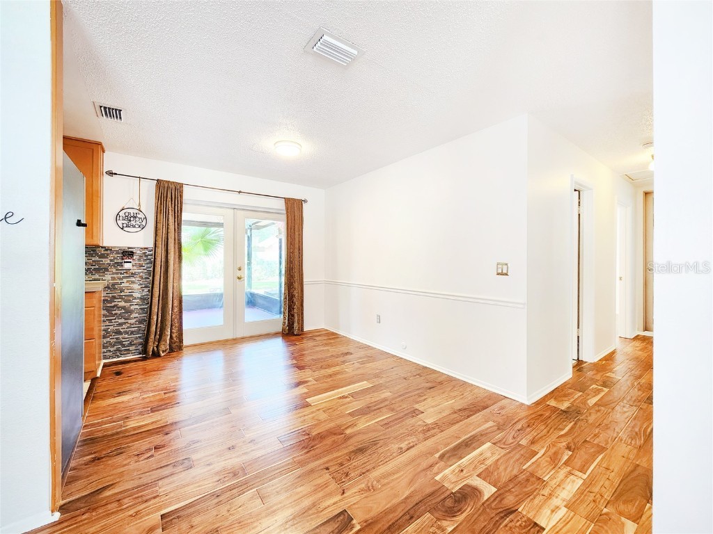 3304 Alamar Street Lutz FL 33558 TB8398164 image4