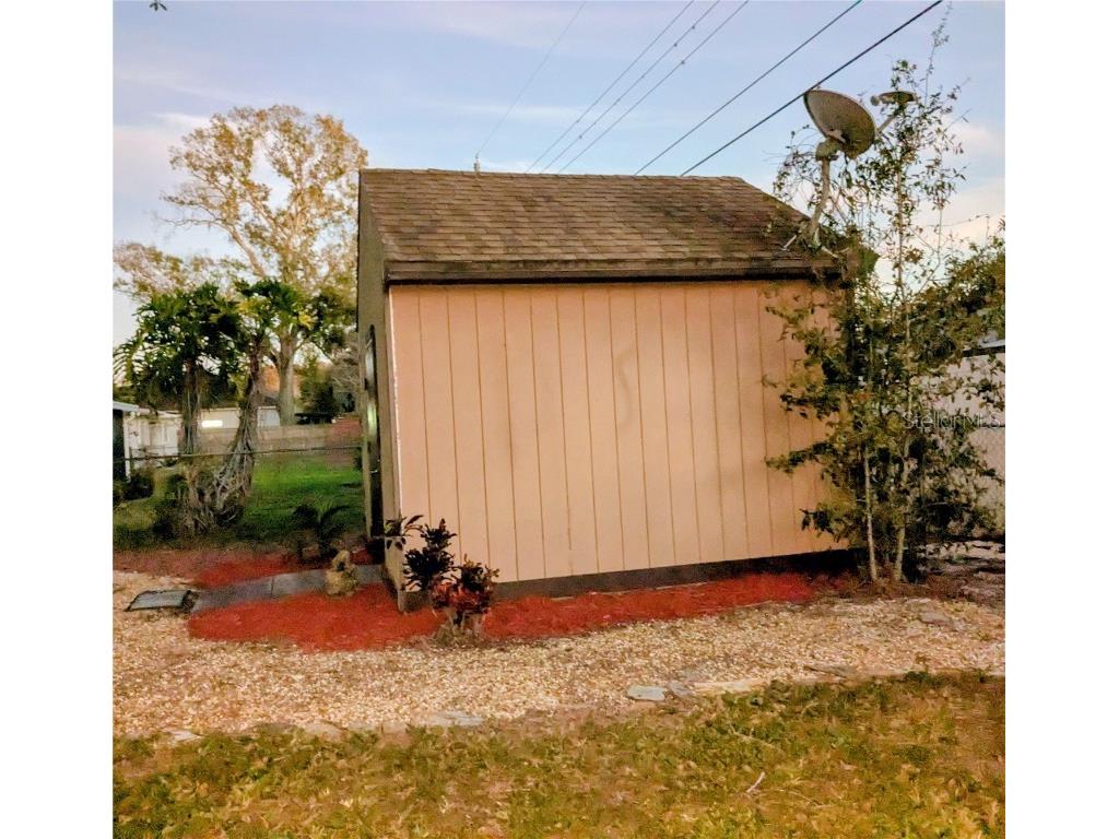 3304 Alamar Street Lutz FL 33558 TB8398164 image41