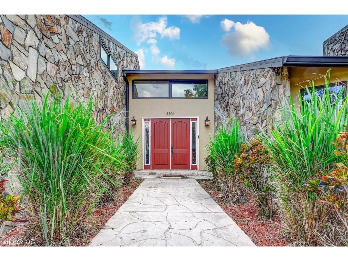 3304 Moran Road Tampa FL 33618 A4669573 image2