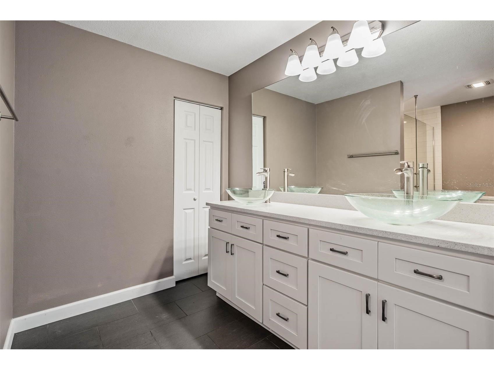 3304 Moran Road Tampa FL 33618 TB8502418 image33