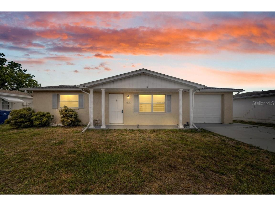 3304 Roxbury Drive Holiday FL 34691 T3527684 image1