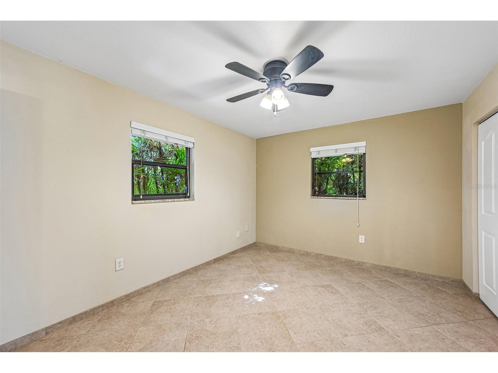 3304 Swaan Lane Sarasota FL 34235 A4696227 image23