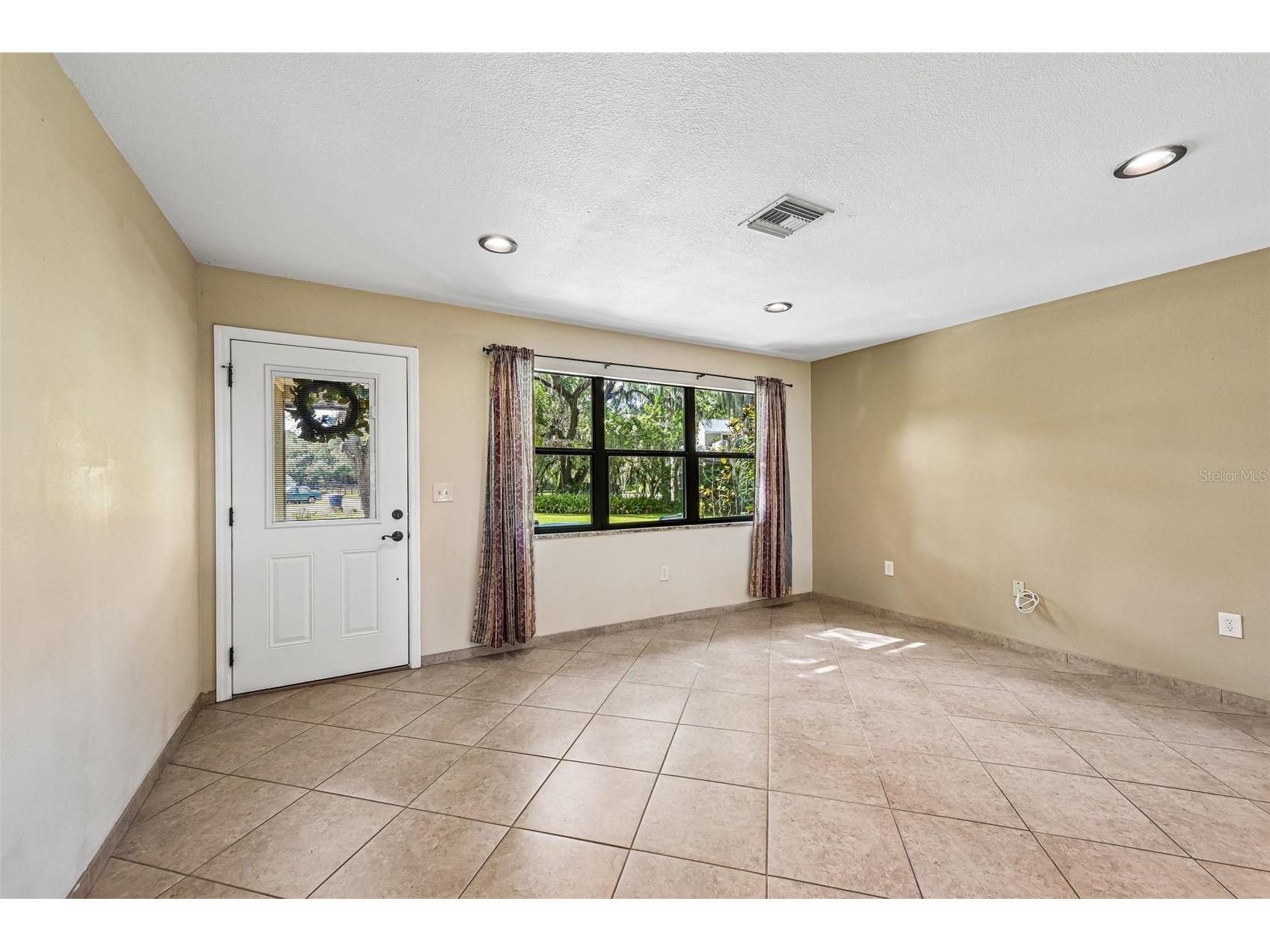 3304 Swaan Lane Sarasota FL 34235 A4696227 image7
