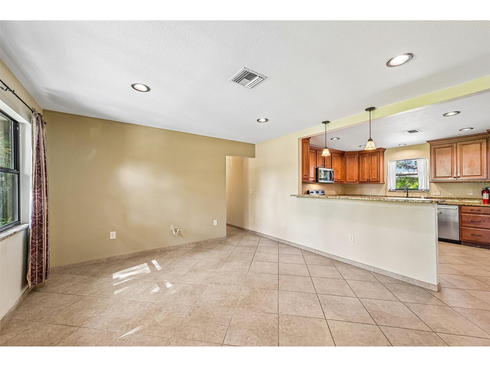 3304 Swaan Lane Sarasota FL 34235 A4696227 image8