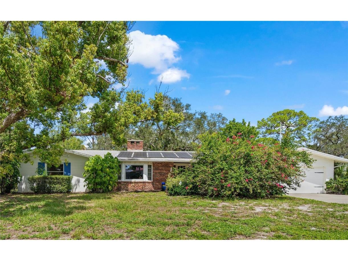 3304 Tanglewood Drive Sarasota FL 34239 - PHILLIPI CREEK A4580135 image1
