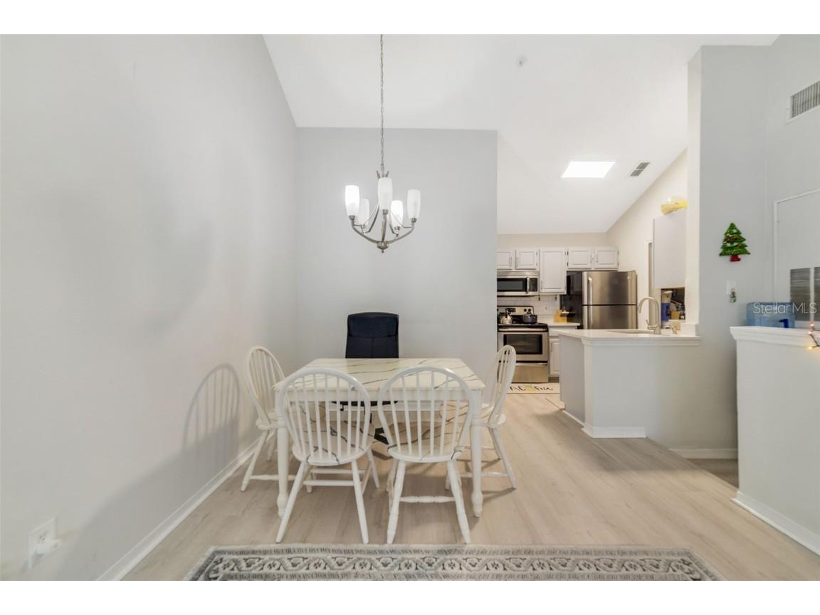 3304 Westchester Square Boulevard #205 Orlando FL 32835 O6367530 image2