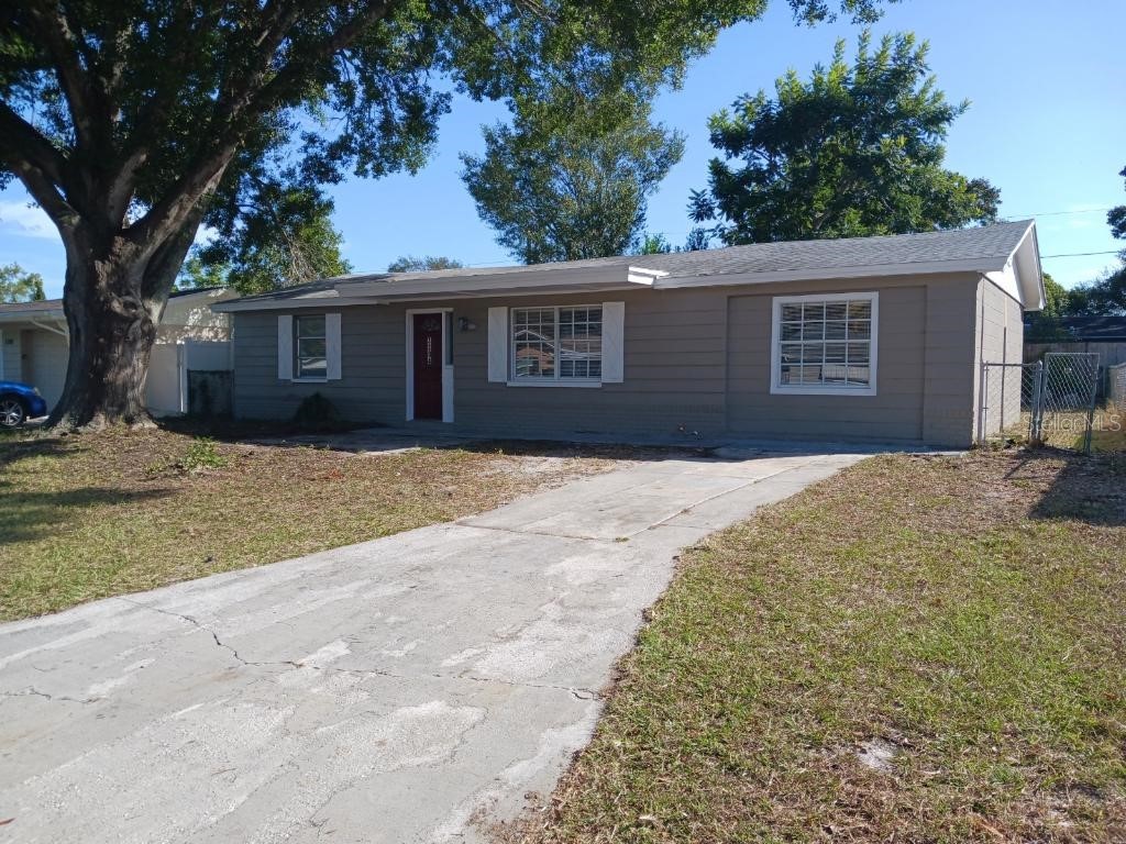 3304 Williamsburg Loop Holiday FL 34691 W7859310 image1