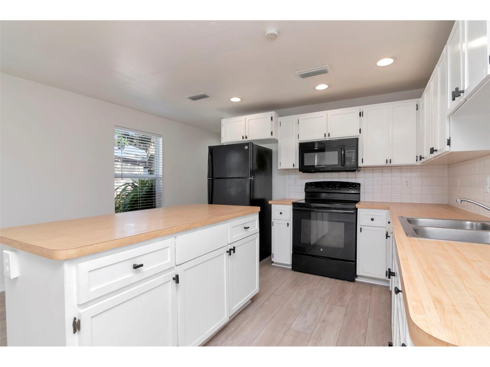 3305 56th Avenue N Saint Petersburg FL 33714 TB8479821 image10