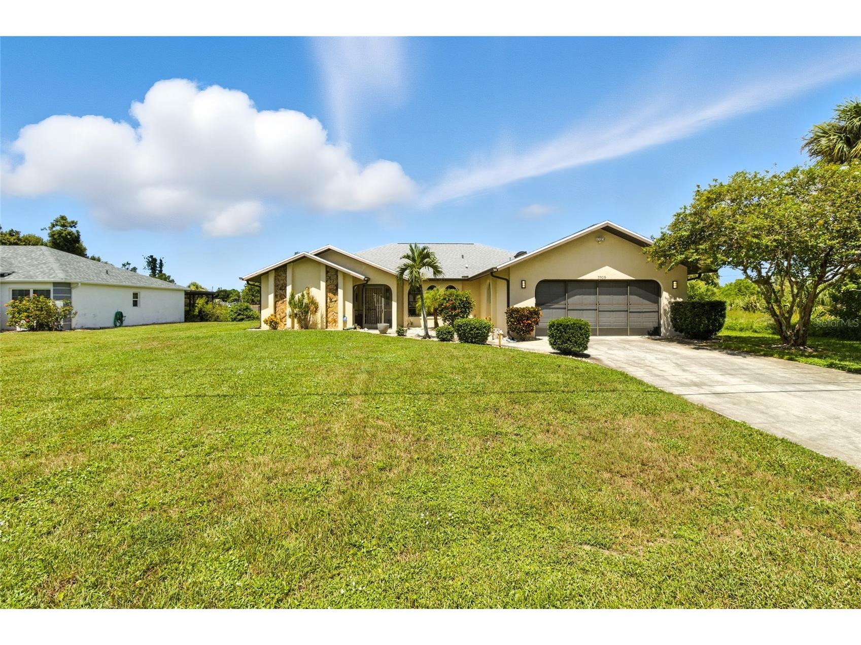 3305 Beacon Drive Punta Gorda FL 33980 P4935880 image1