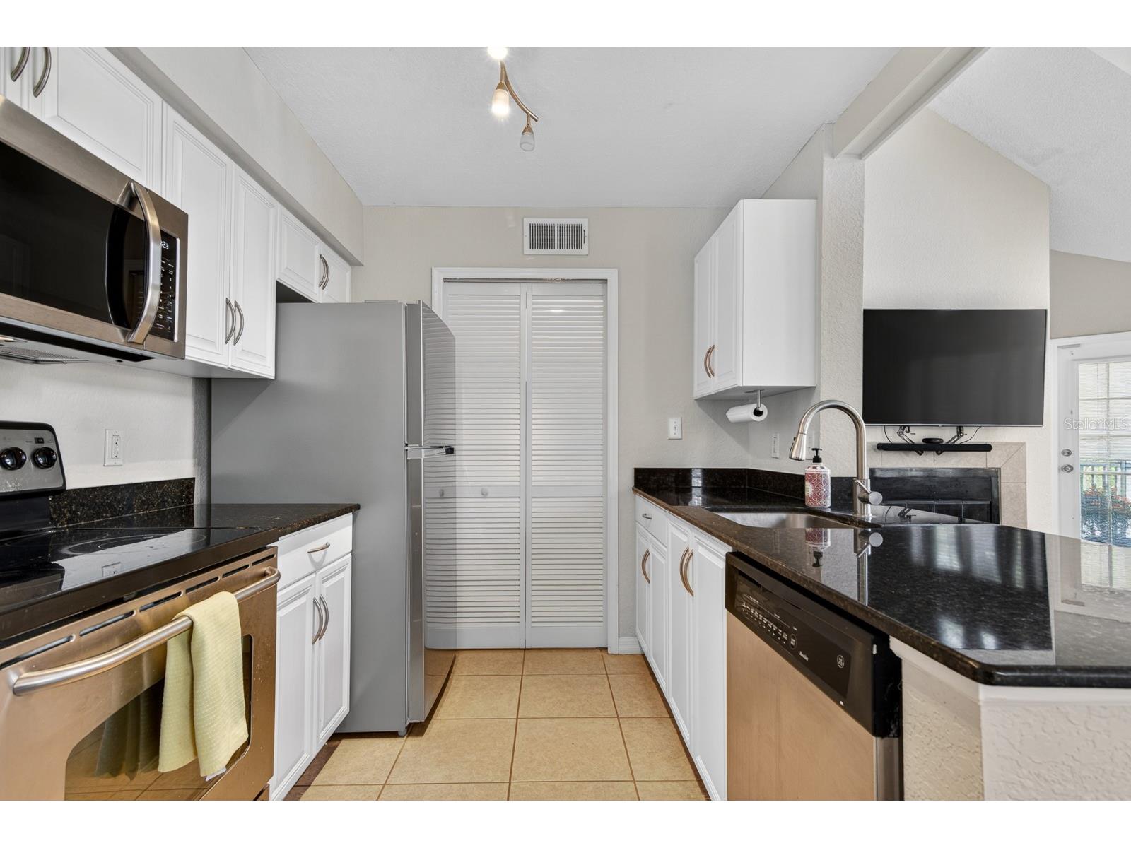 3305 Haviland Court #301 Palm Harbor FL 34684 TB8510859 image16