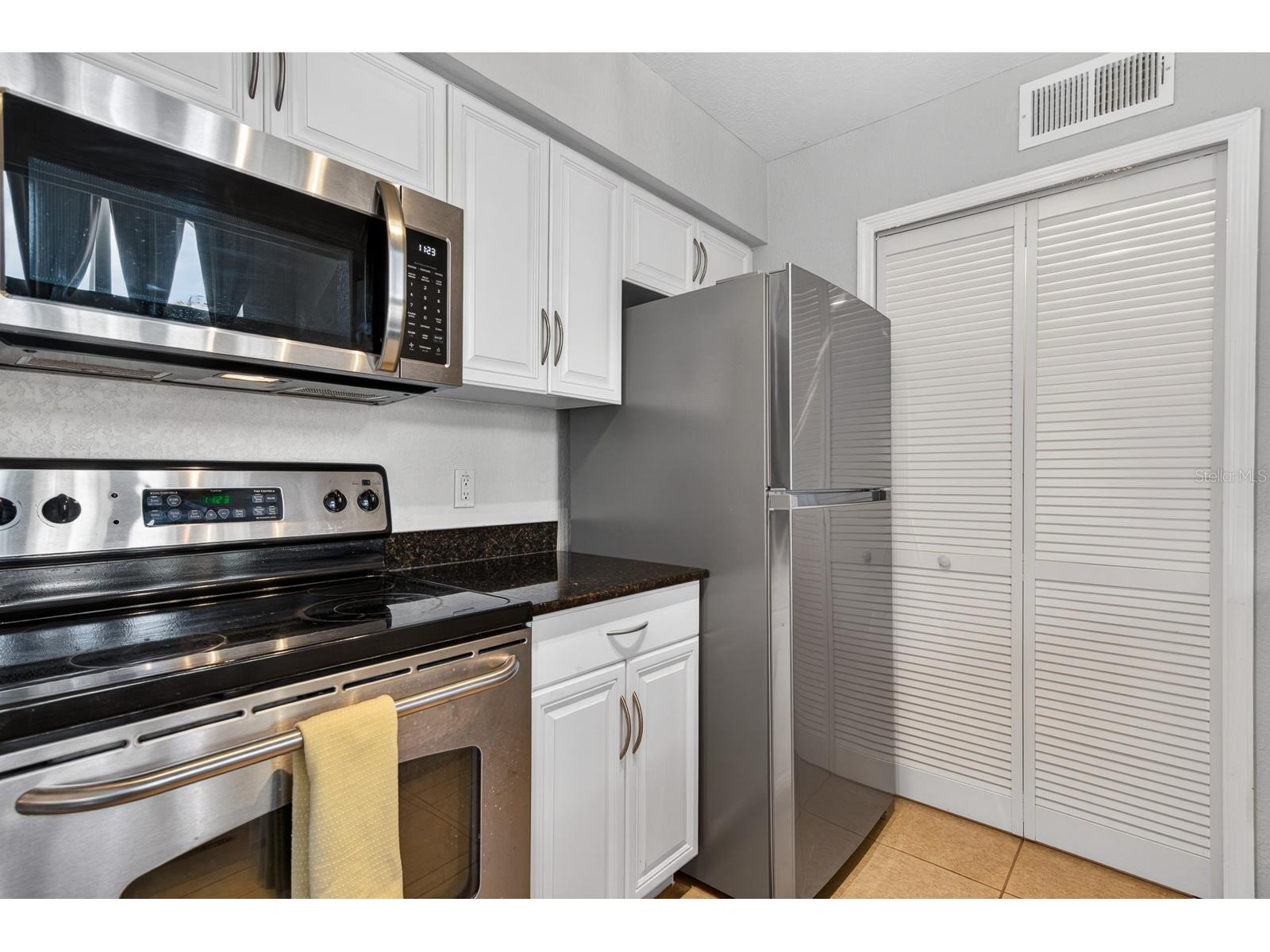3305 Haviland Court #301 Palm Harbor FL 34684 TB8510859 image17