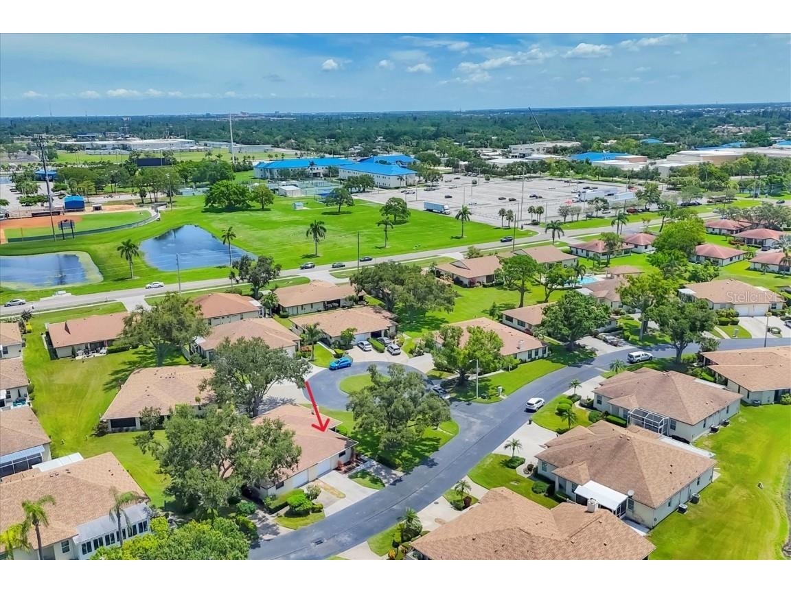 3305 Vivienda Boulevard Bradenton FL 34207 D6142819 image4