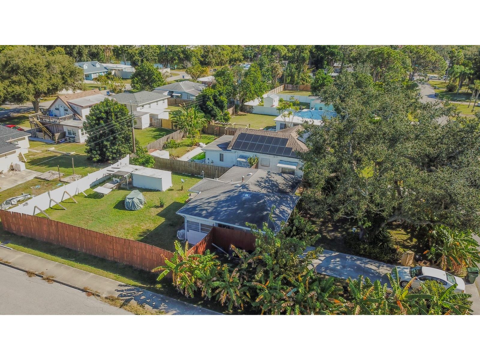 3305 Williamsburg Street Sarasota FL 34231 A4669294 image2