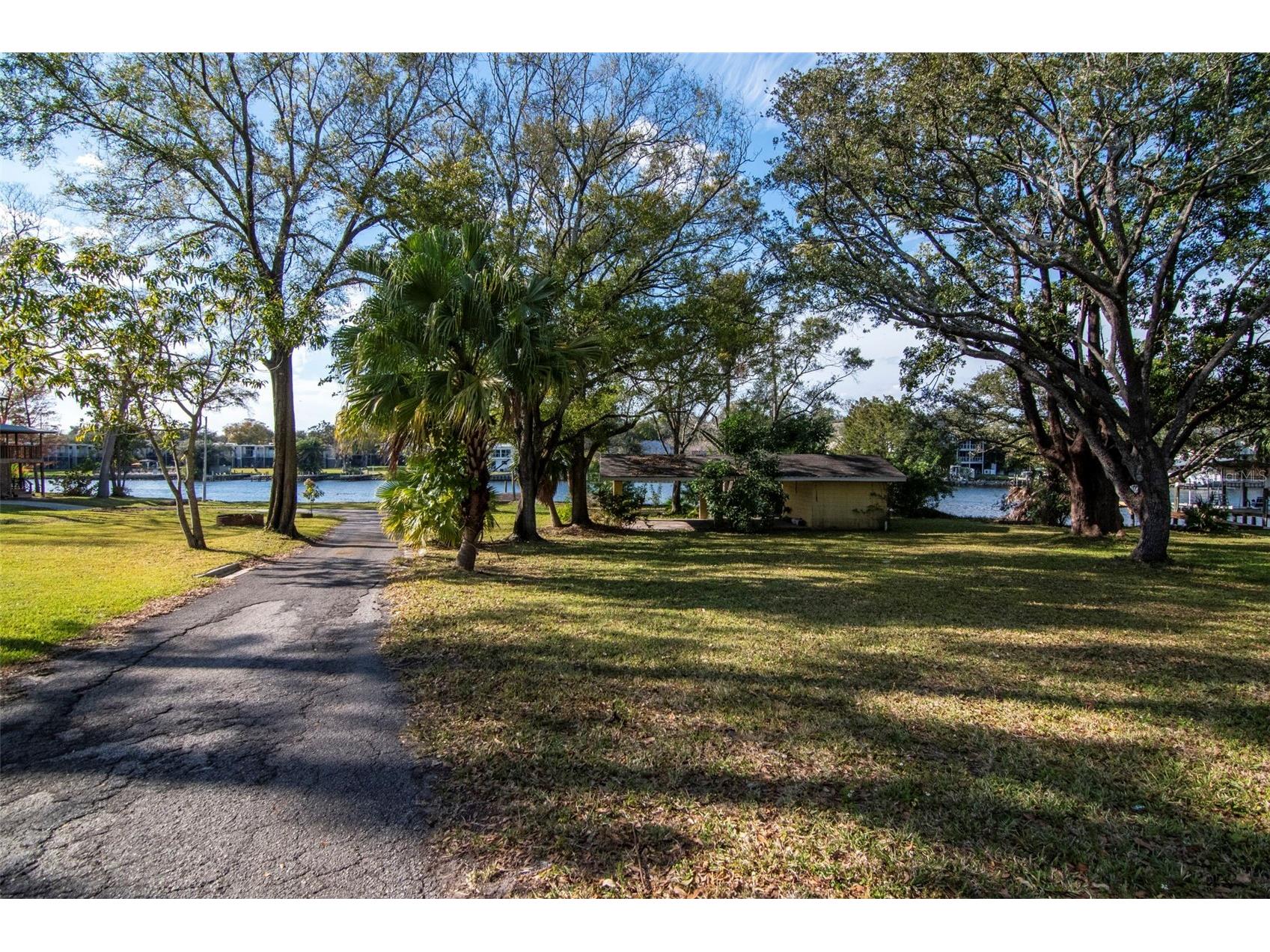 3306 N Perry Avenue Tampa FL 33603 TB8467683 image44