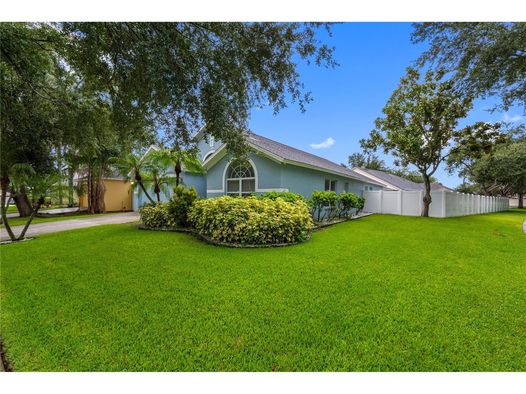 3306 Pin Oak Lane Tampa FL 33618 TB8525559 image2