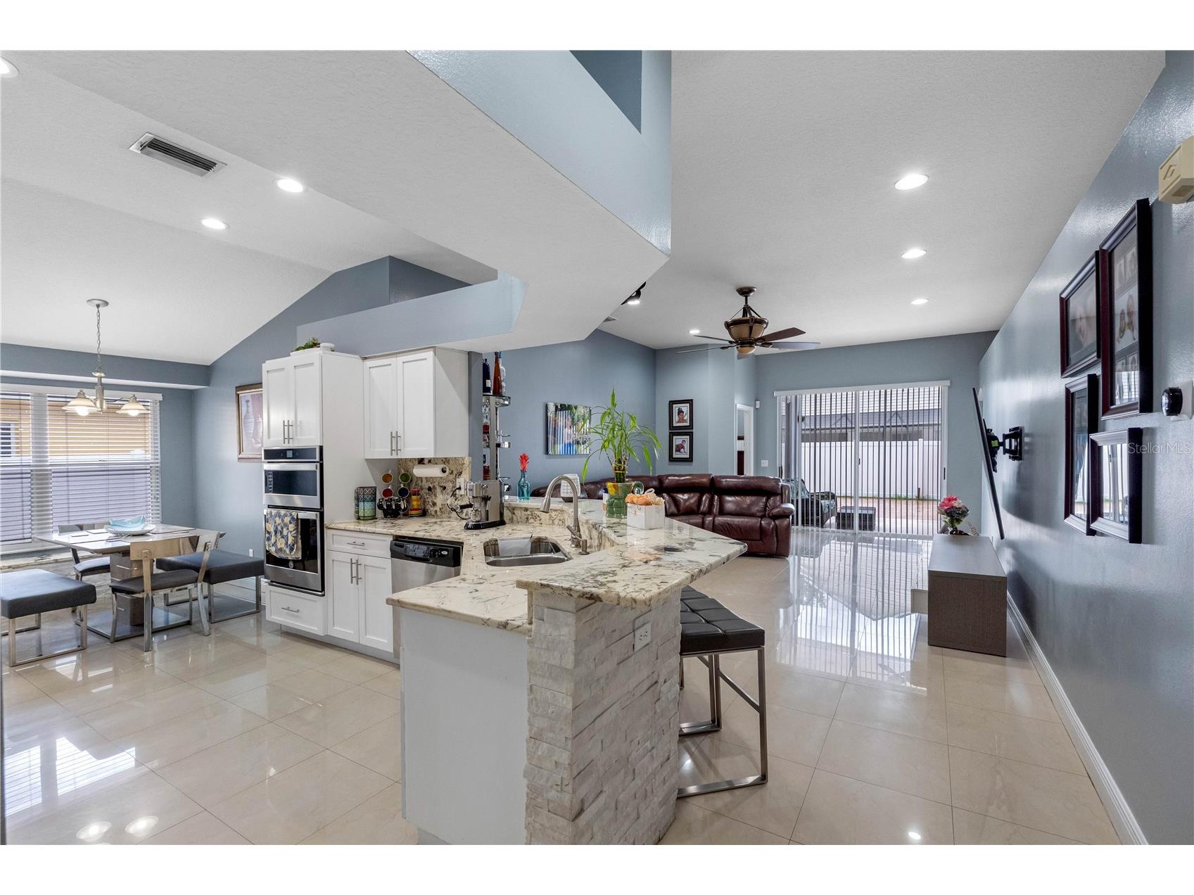3306 Pin Oak Lane Tampa FL 33618 TB8525559 image40