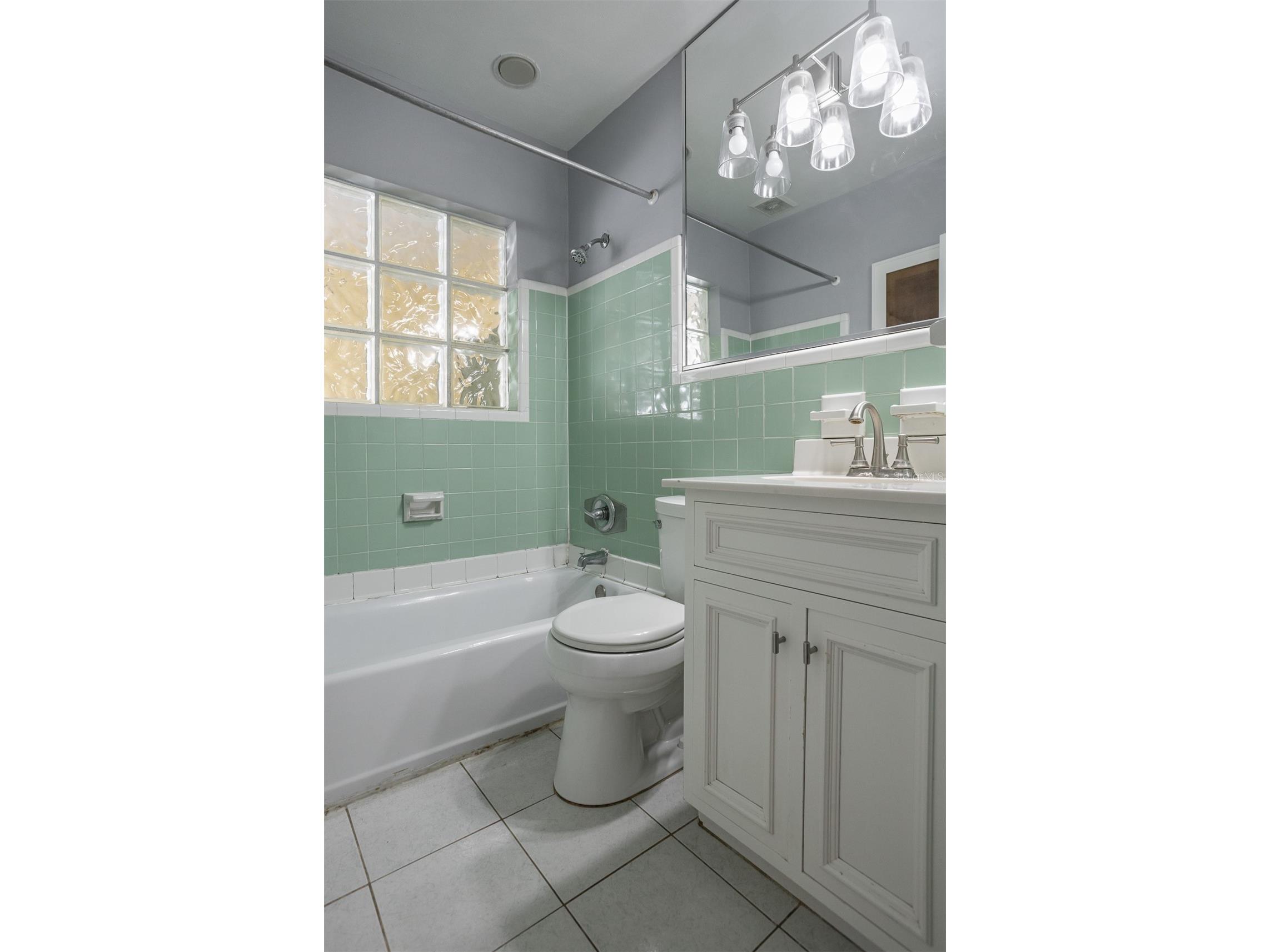 3306 W Fielder Street Tampa FL 33611 TB8488838 image11