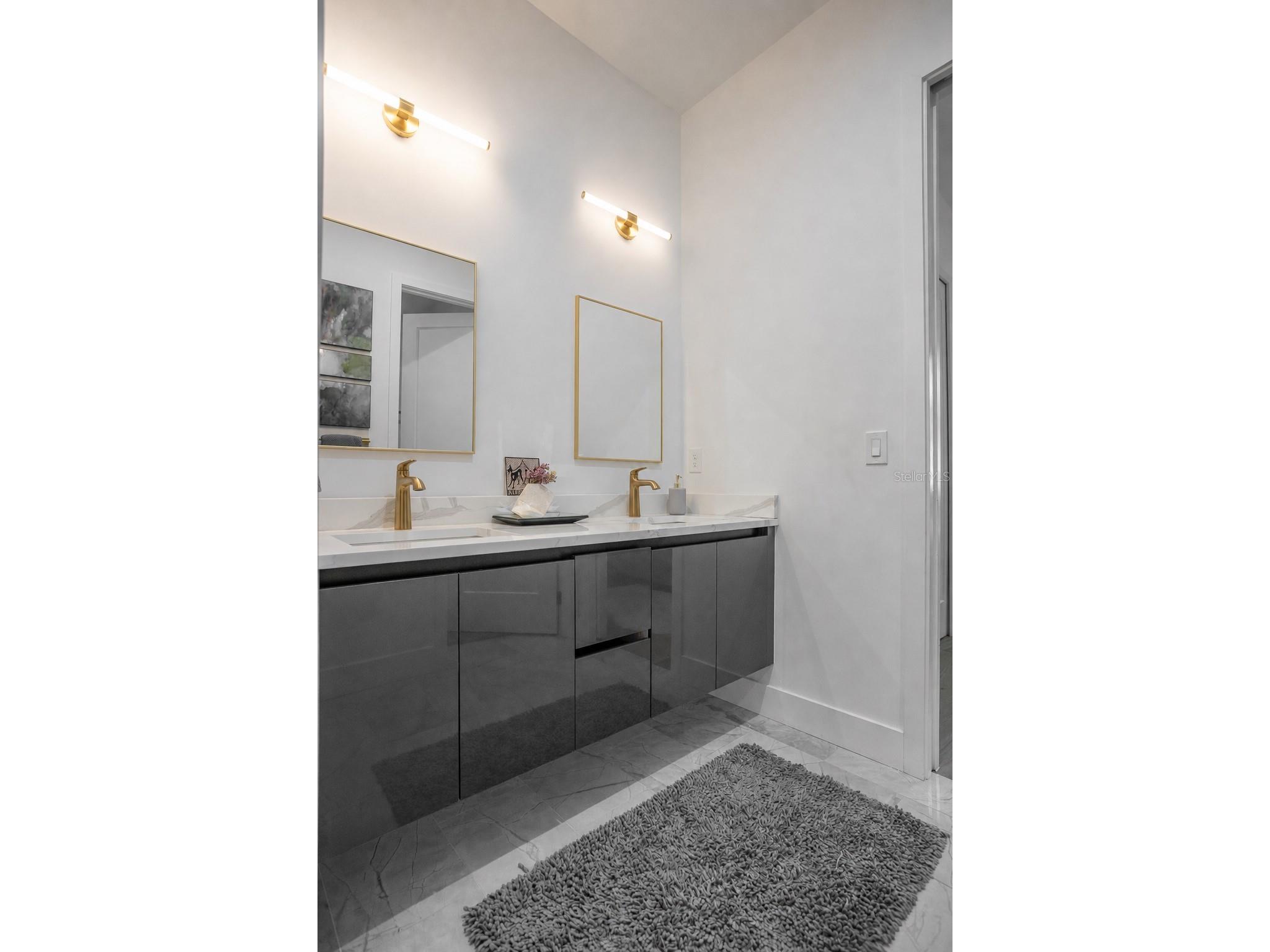 3306 W Van Buren Drive Tampa FL 33611 TB8513459 image25