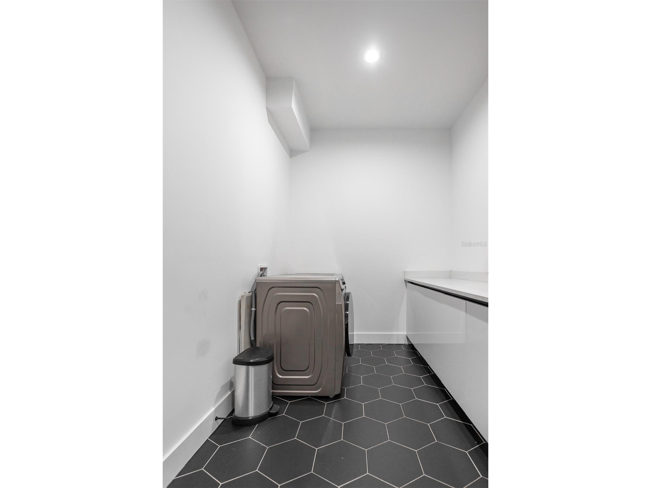3306 W Van Buren Drive Tampa FL 33611 TB8513459 image30