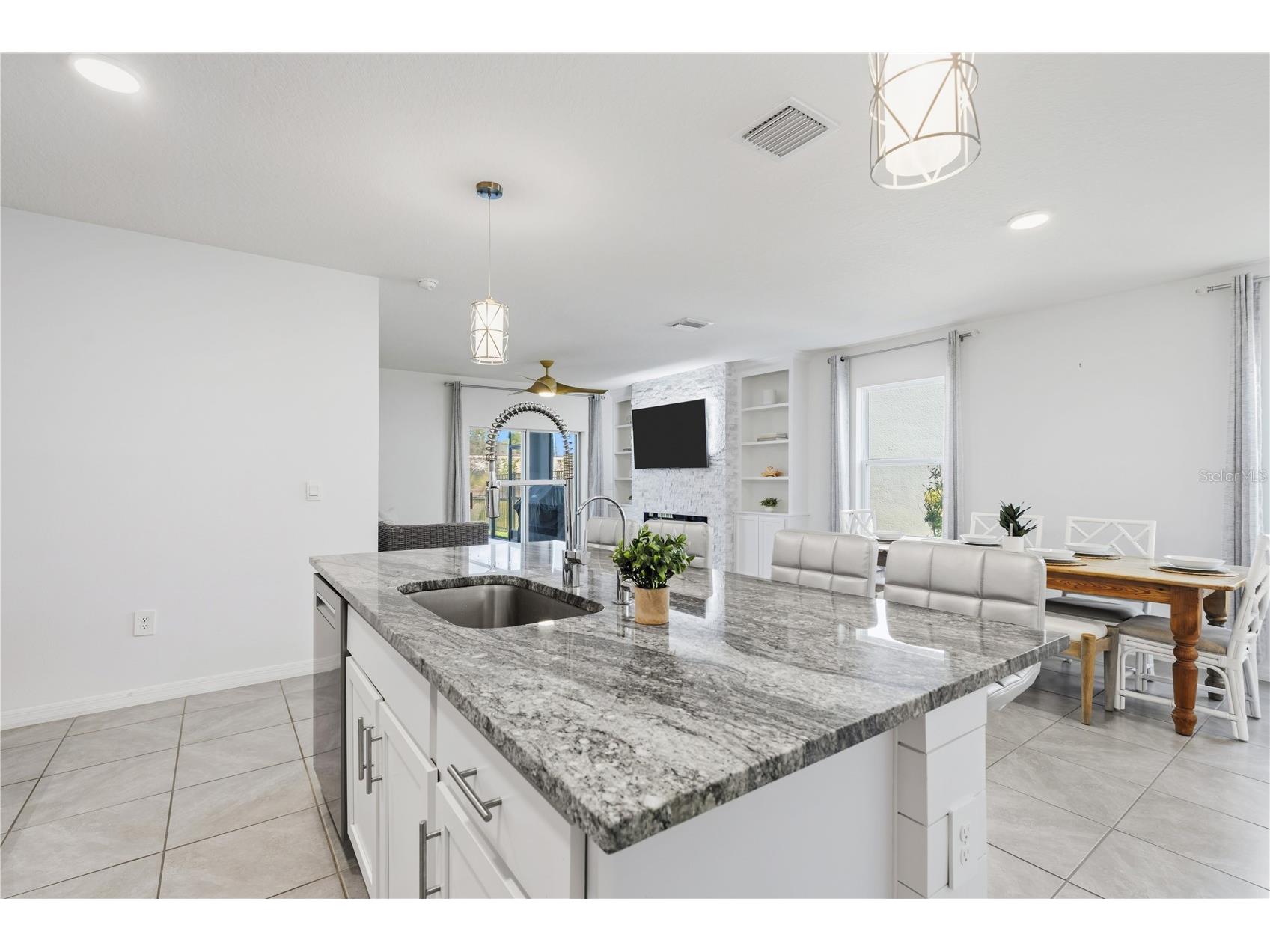 3307 Hilltop Circle Bradenton FL 34211 A4691811 image4
