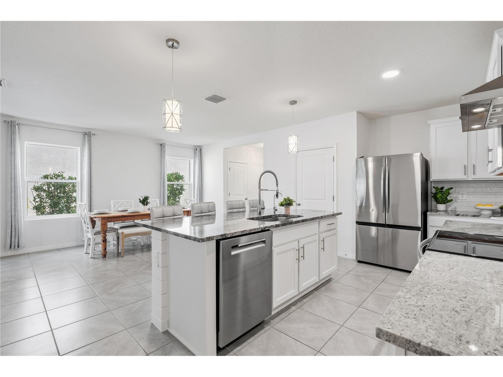 3307 Hilltop Circle Bradenton FL 34211 A4691811 image6
