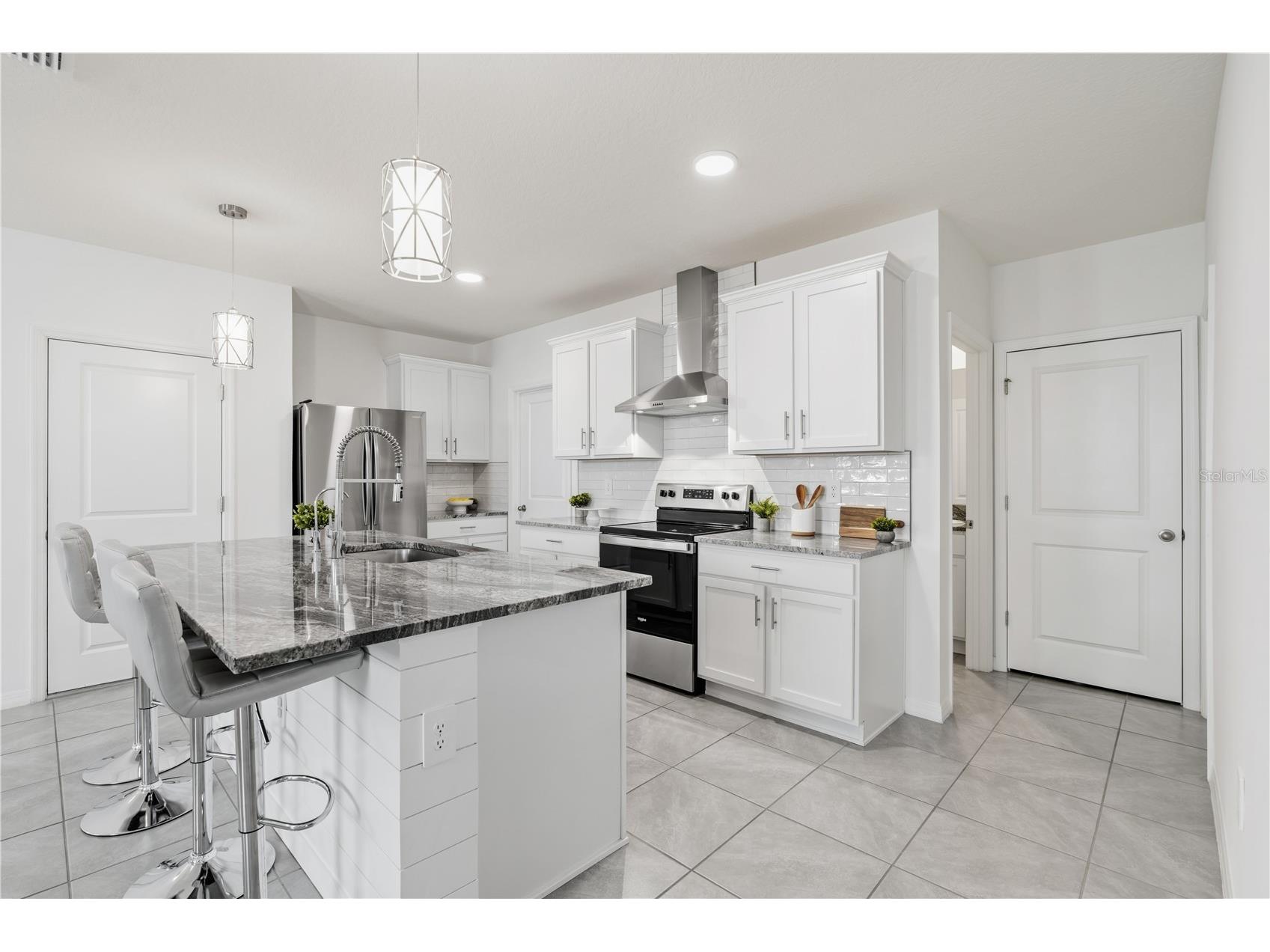 3307 Hilltop Circle Bradenton FL 34211 A4691811 image8