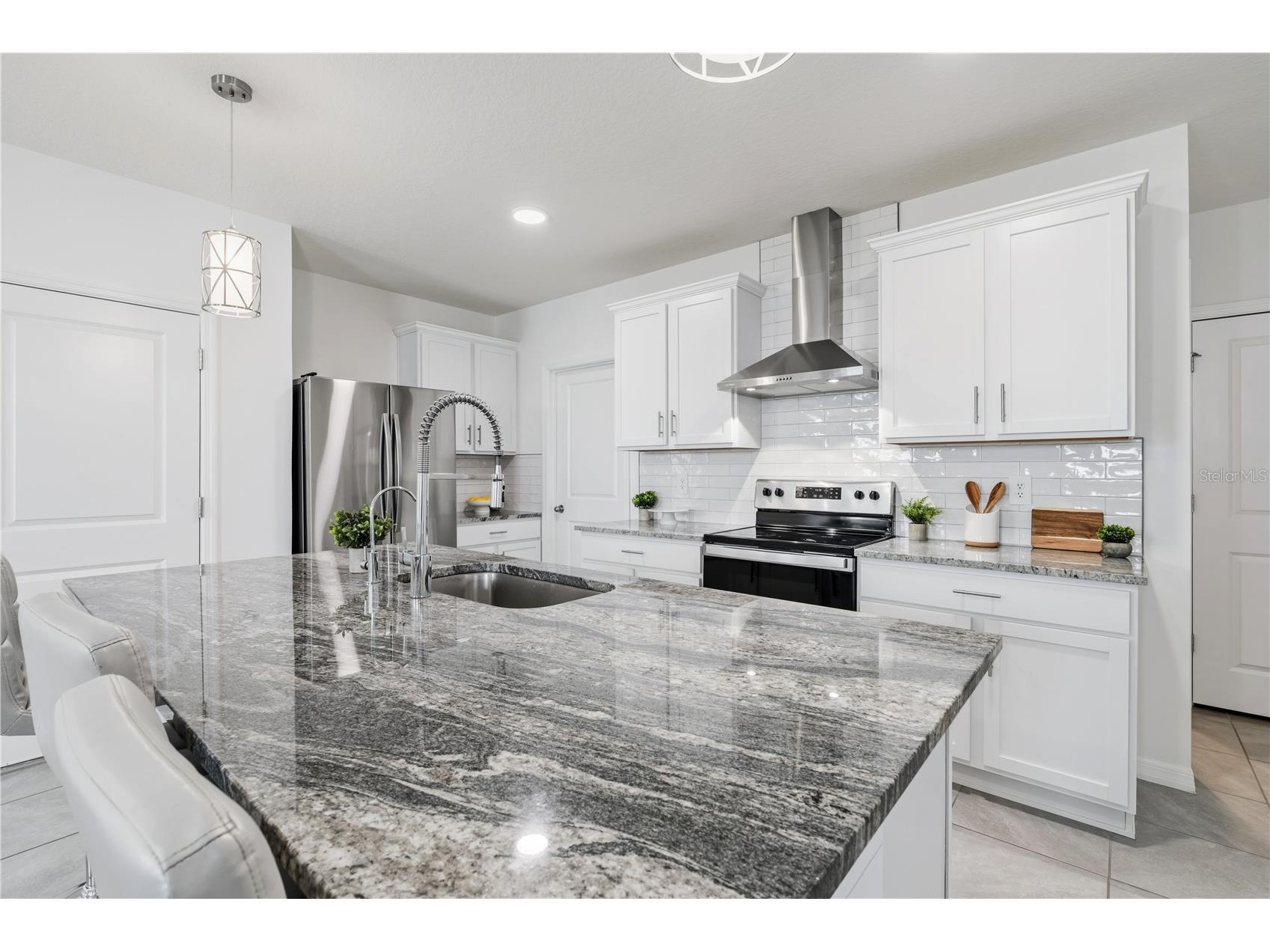 3307 Hilltop Circle Bradenton FL 34211 L4959108 image10