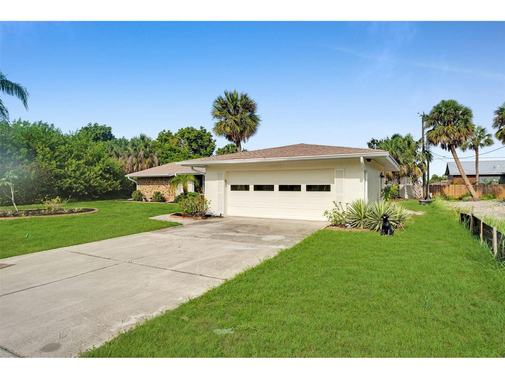 3307 Pinetree Street Port Charlotte FL 33952 O6344319 image1