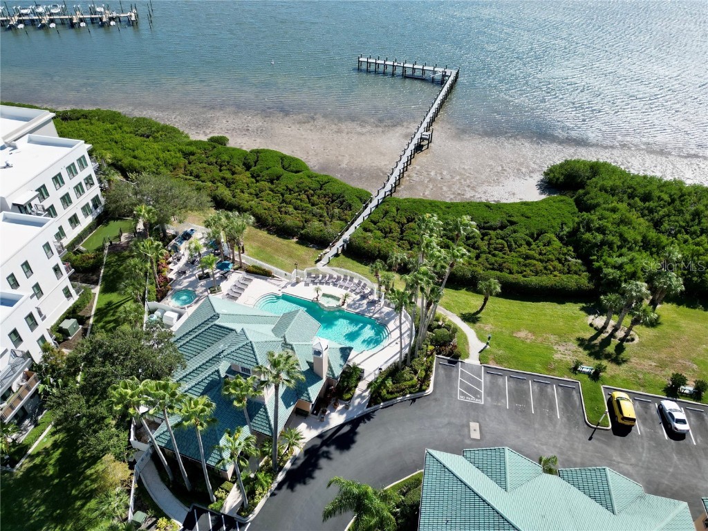 3308 Bay Club Circle Tampa FL 33607 U8224259 image1