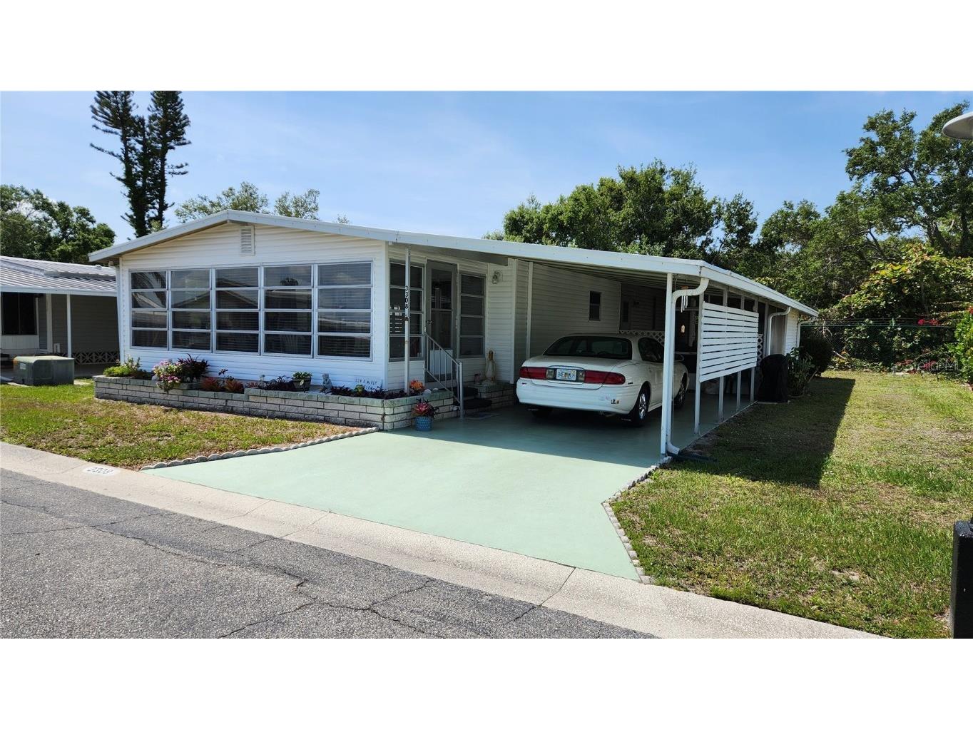 3308 Oakwood Boulevard S Sarasota FL 34237 A4653050 image1