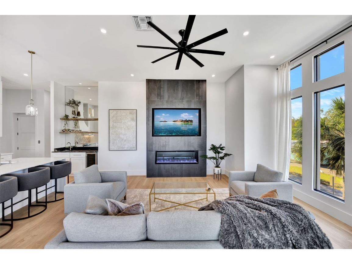 331 Albert Street Dunedin FL 34698 TB8340274 image18