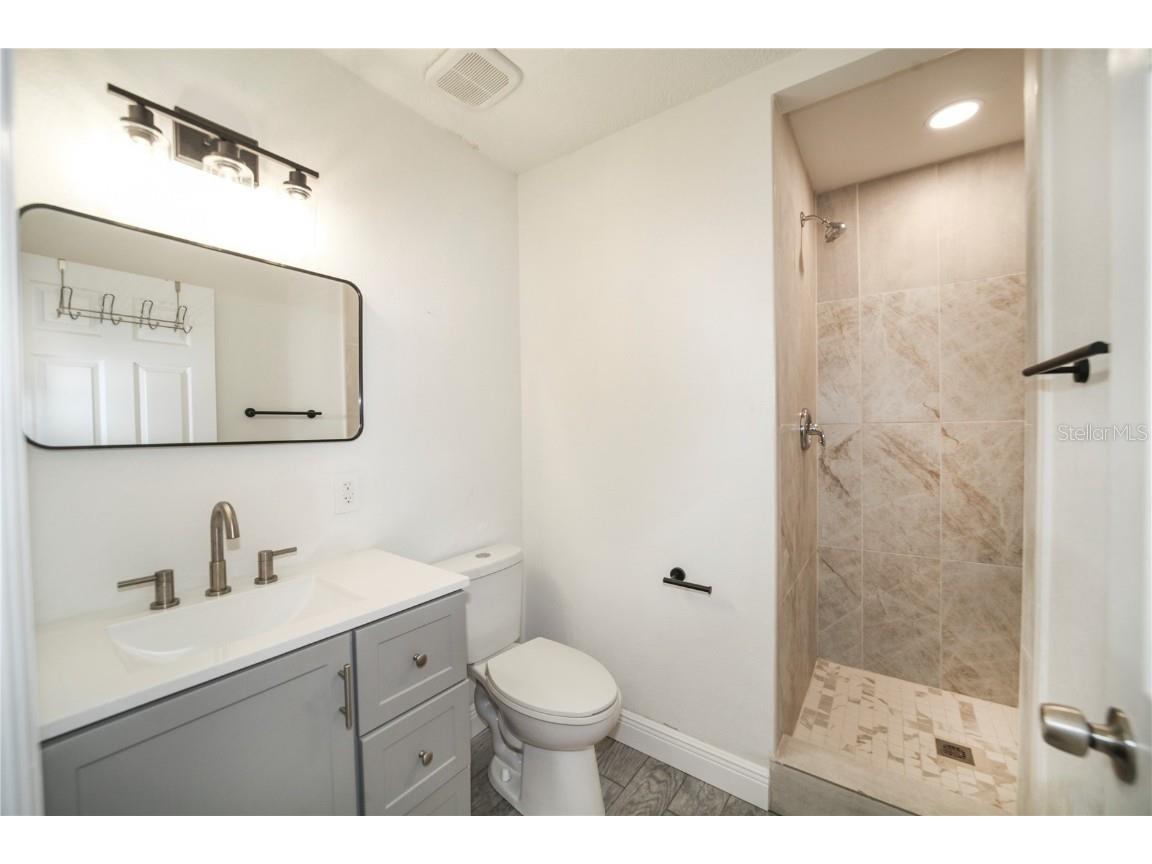 331 Amherst Avenue #56 Sarasota FL 34232 A4672714 image15