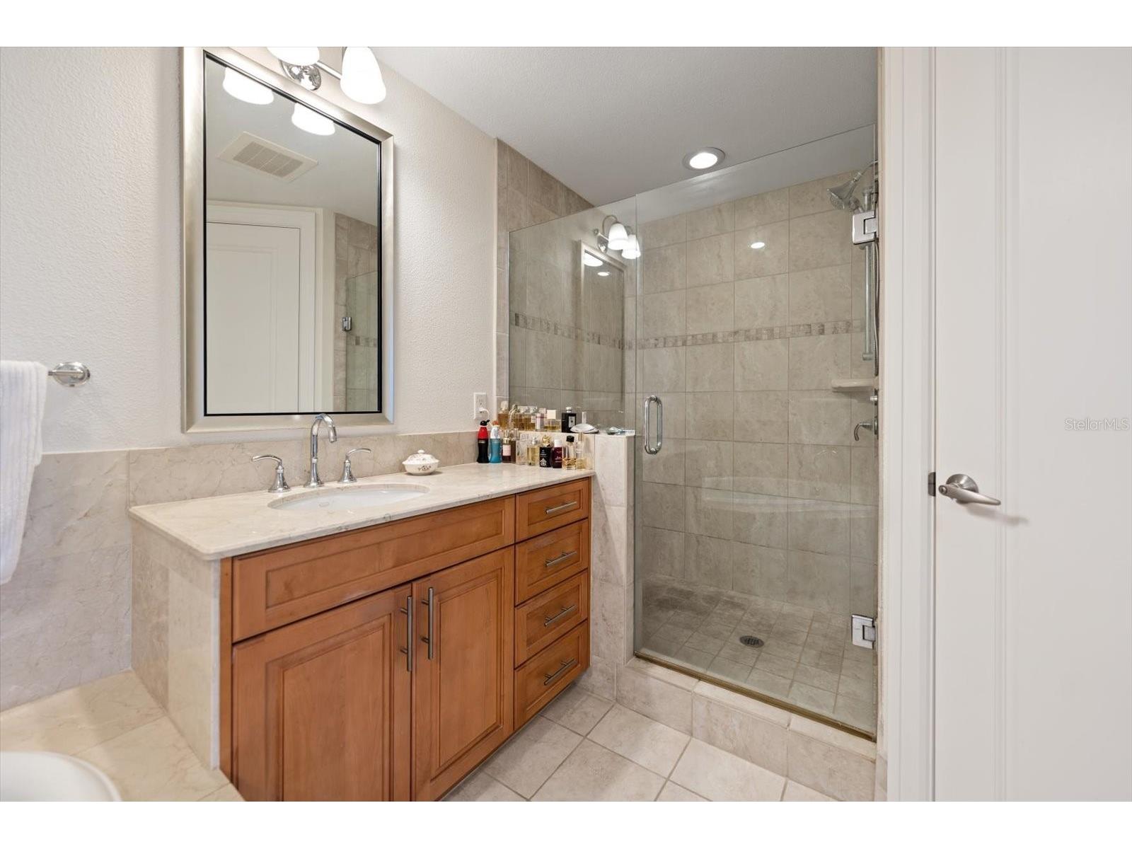 331 Cleveland St #301 Clearwater FL 33755 TB8496794 image21