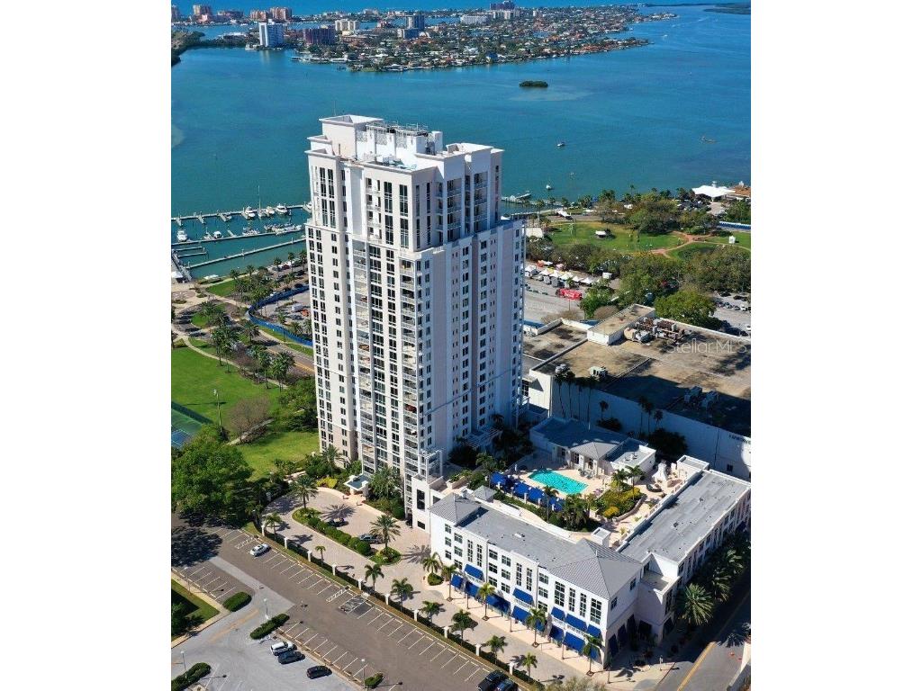 331 Cleveland Street #401 Clearwater FL 33755 U8230597 image1