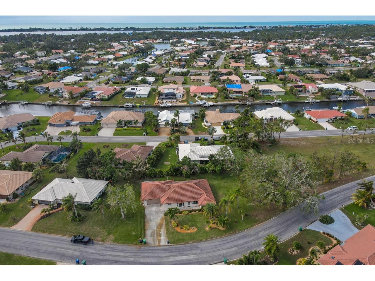 331 Oakwood Circle Englewood FL 34223 D6145356 image27