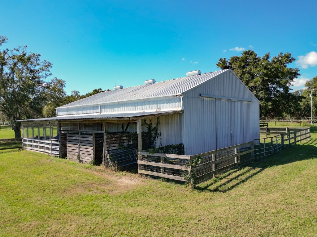 331 SE Highway 42 Summerfield FL 34491 A4682173 image15