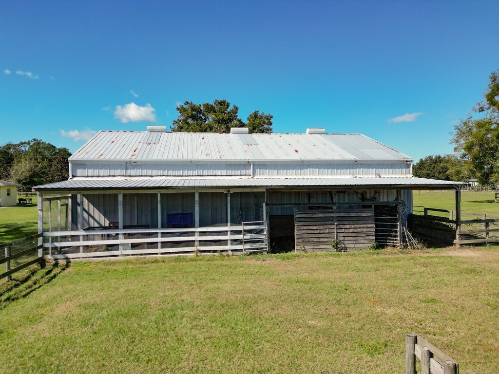331 SE Highway 42 Summerfield FL 34491 A4682173 image16