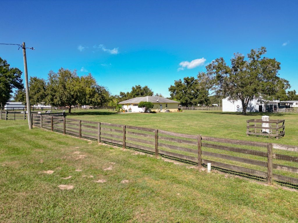 331 SE Highway 42 Summerfield FL 34491 A4682173 image55