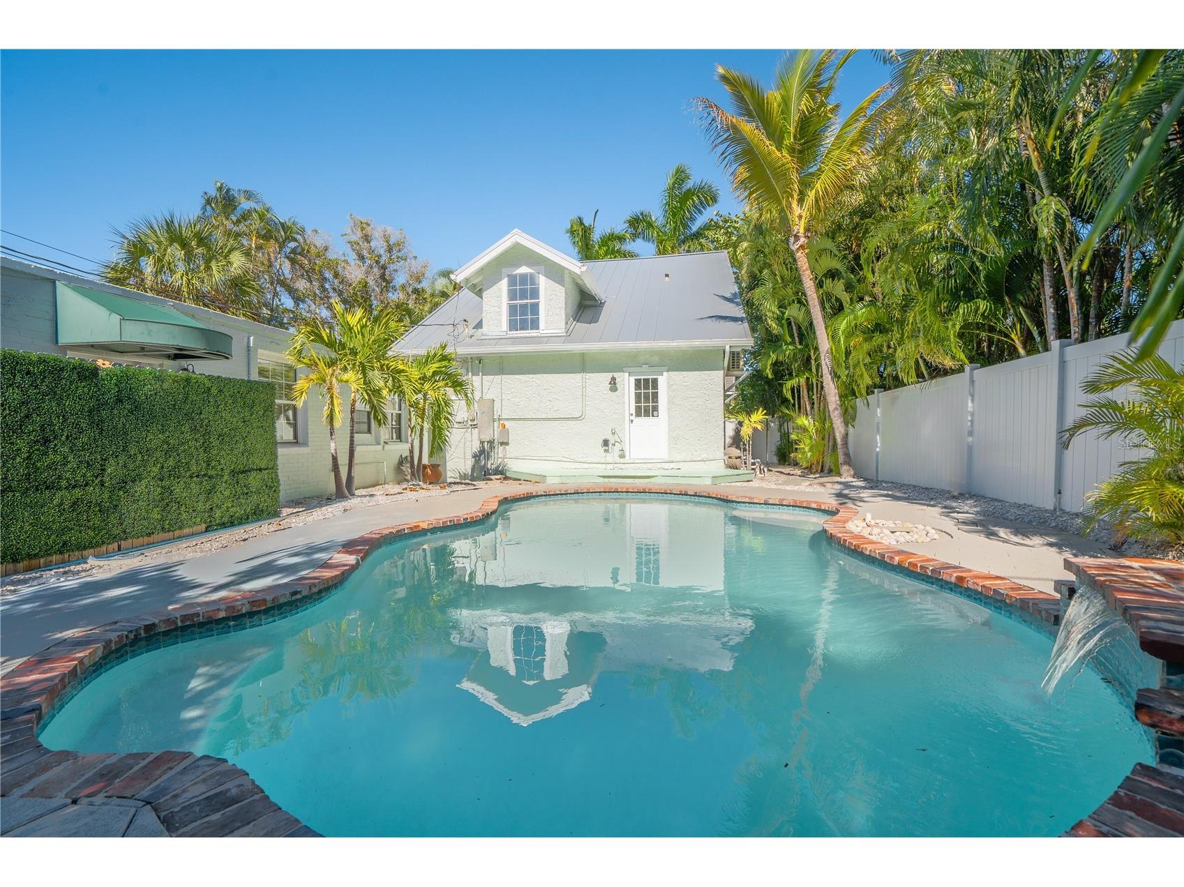 3310 E Maritana Drive Saint Pete Beach FL 33706 TB8520828 image2