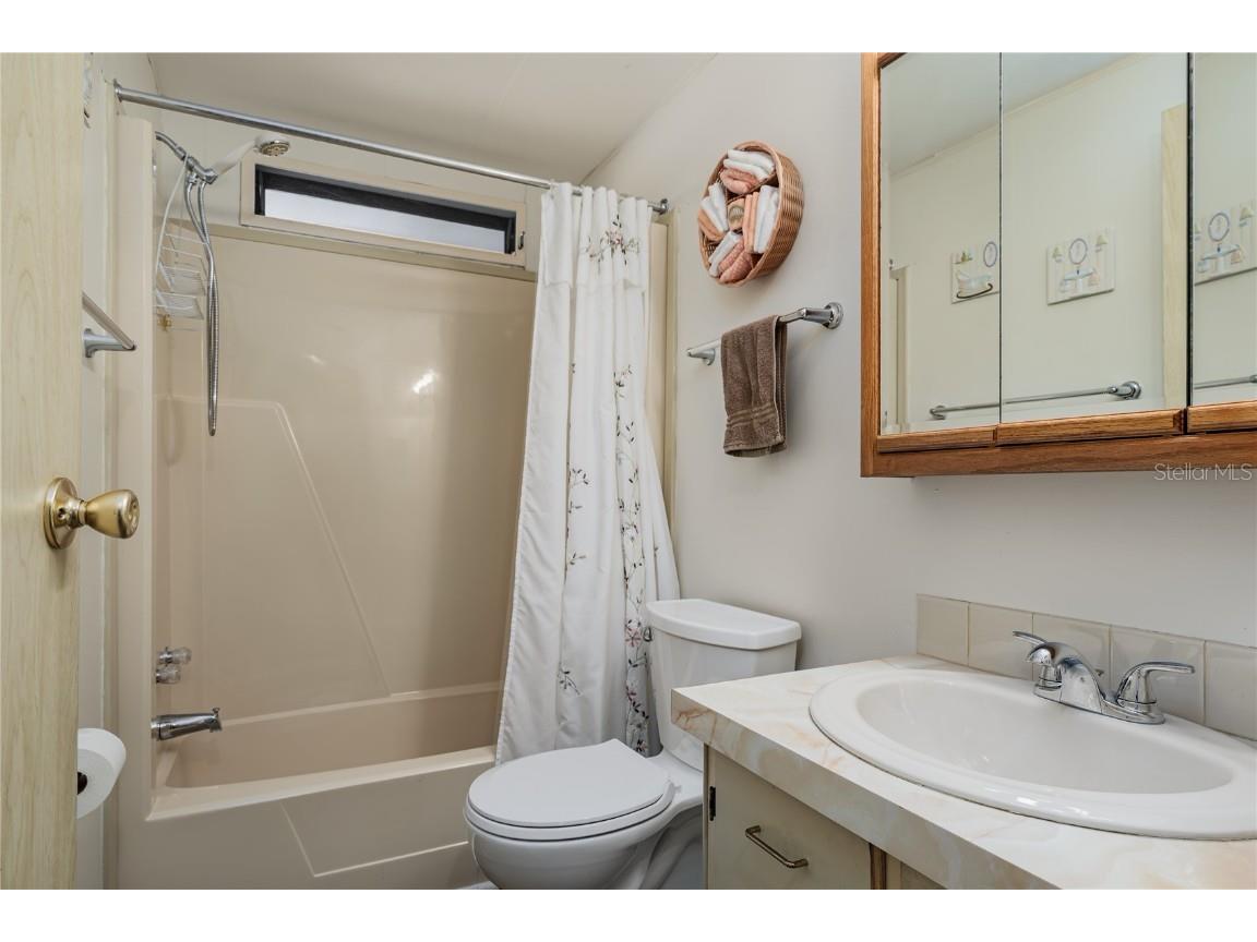 3310 Eileen Drive Ellenton FL 34222 A4674066 image16