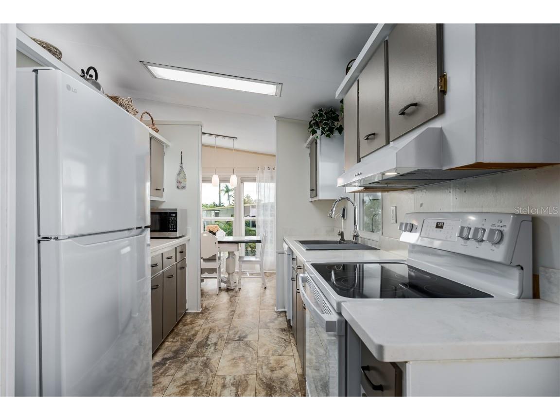 3310 Eileen Drive Ellenton FL 34222 A4674066 image8
