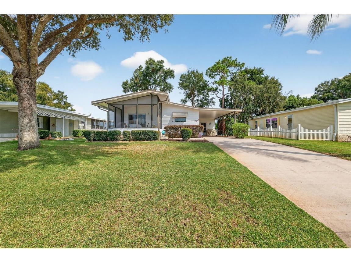 3310 Manatee Road Tavares FL 32778 - HARRIS CHAIN OF LAKES G5102114 image2