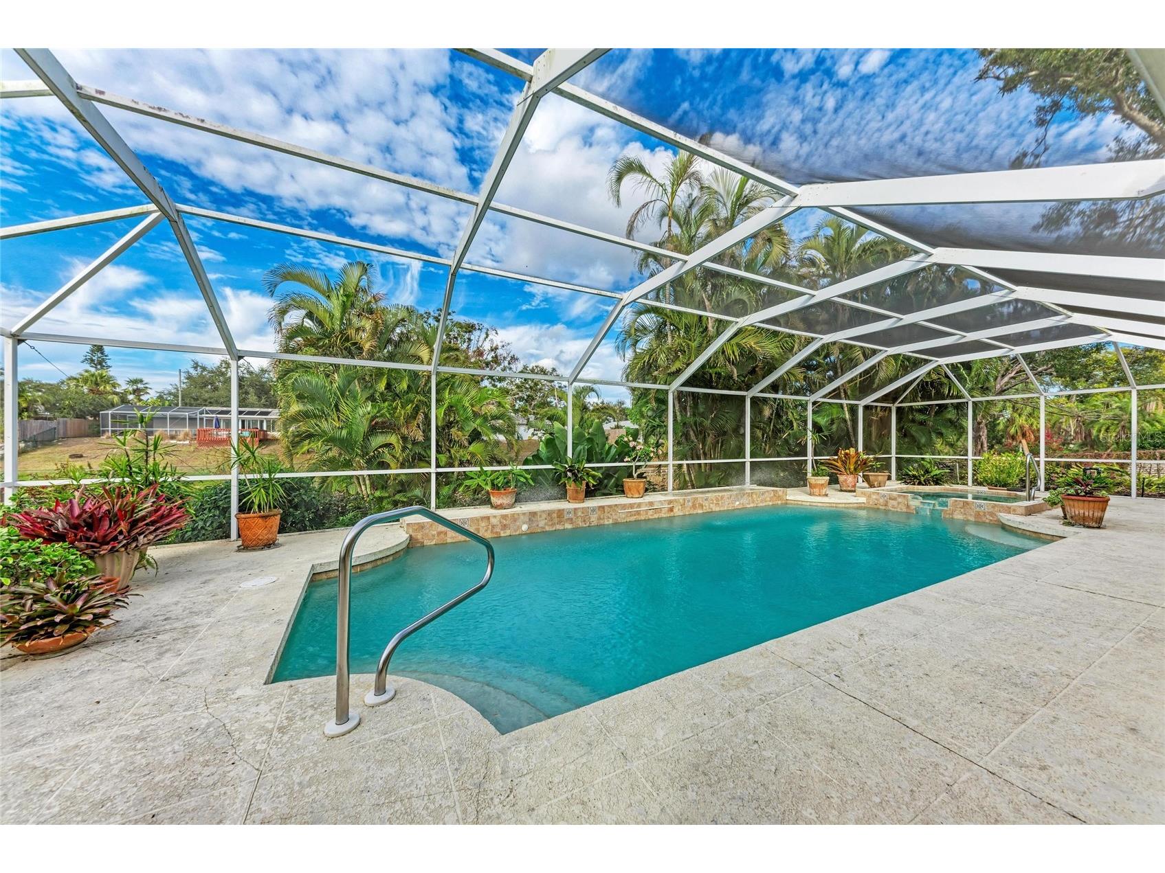 3310 Mineola Drive Sarasota FL 34239 - JAFFA CANAL A4676490 image2