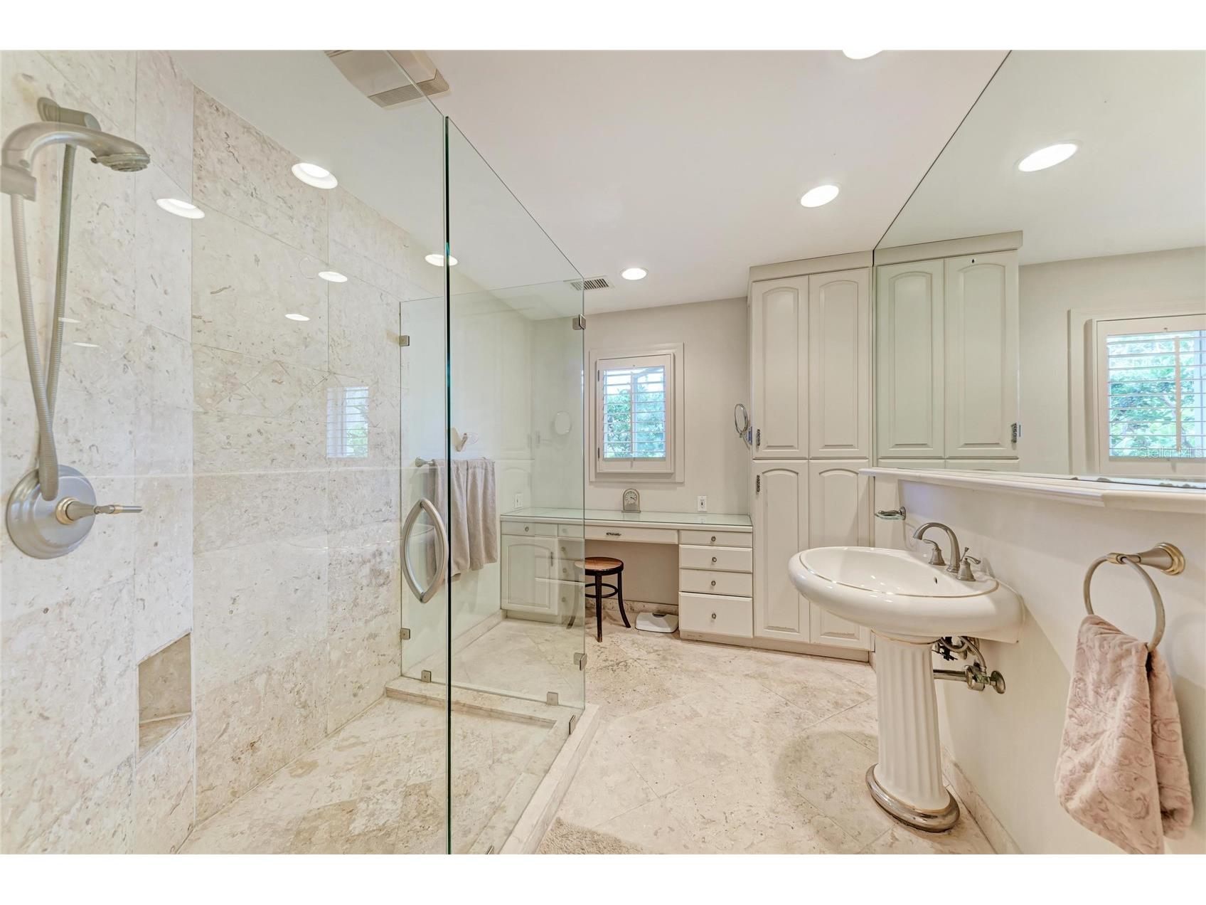 3310 Mineola Drive Sarasota FL 34239 - JAFFA CANAL A4676490 image9